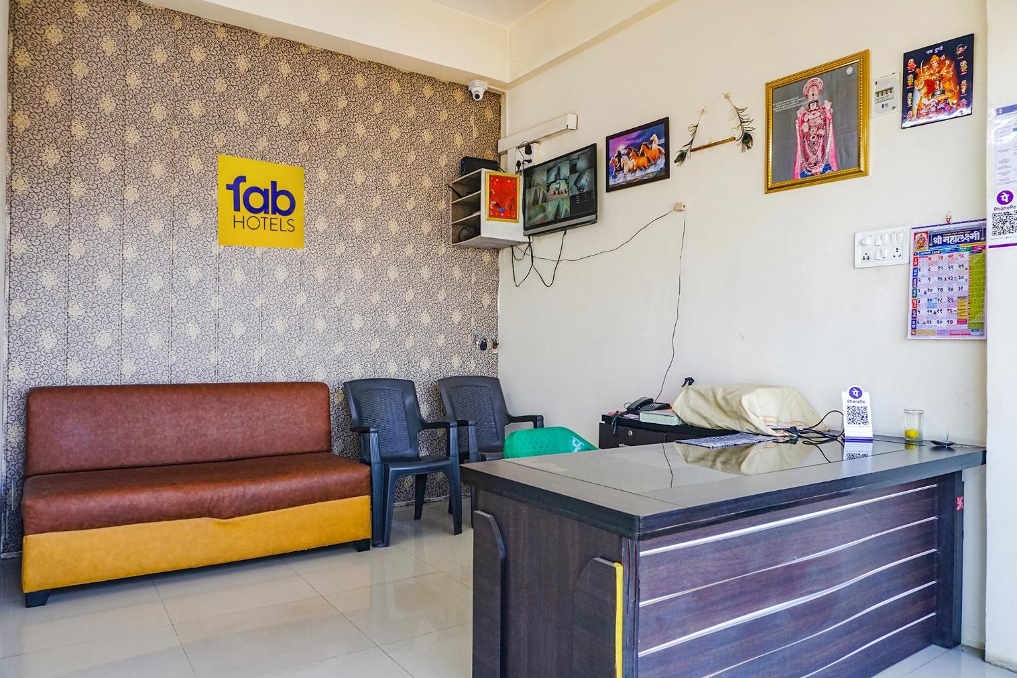Fabexpress Vaishnav Inn Talegaon Dabhade Exterior photo